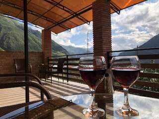 Отель Paradise Kazbegi Степанцминда Двухместный номер с 1 кроватью и балконом-2