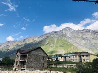 Отель Paradise Kazbegi Степанцминда Двухместный номер с 1 кроватью и балконом-6